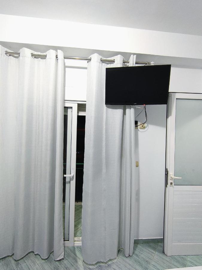 Joen Apartments ซารานเดอ ภายนอก รูปภาพ